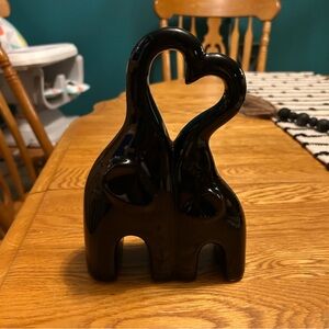 NWOT Ceramic black elephant couple